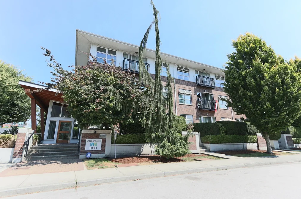 Condo for sale at 304 215 Brookes Street New Westminster British Columbia - MLS: R3097934
