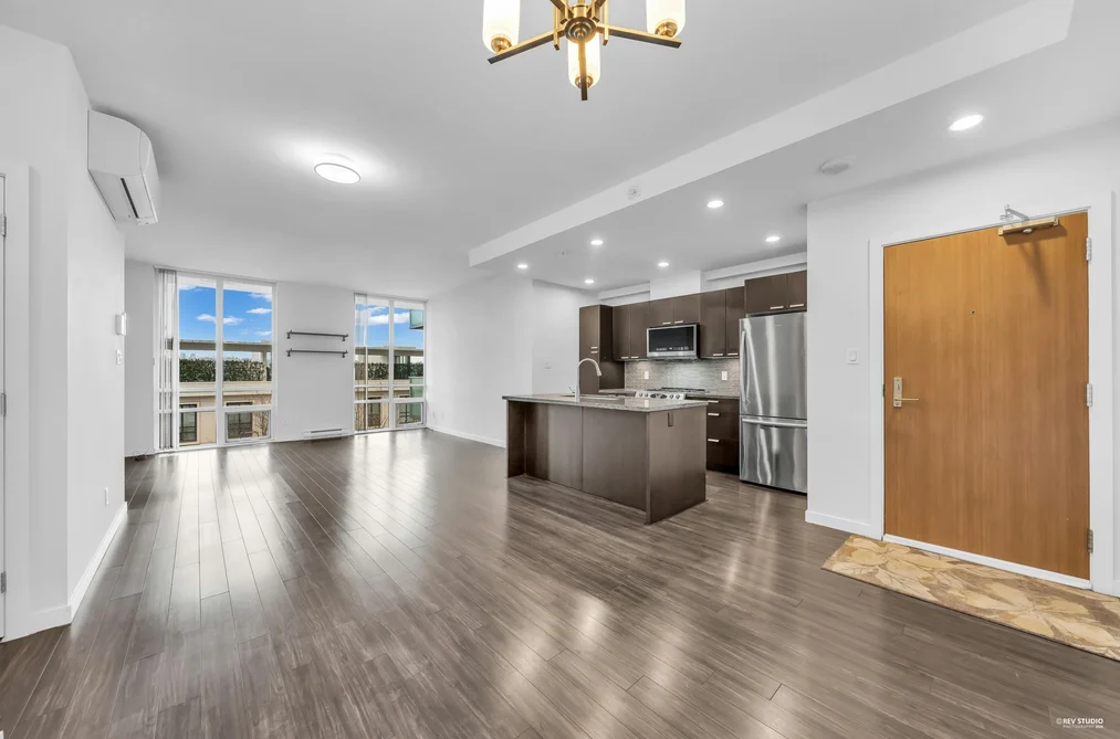 Condo for sale at 304 2200 Douglas Road Burnaby British Columbia - MLS: R3114432