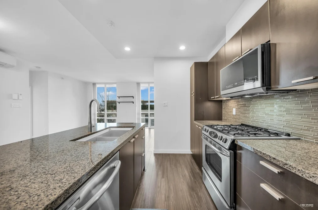 304 2200 DOUGLAS ROAD, Burnaby BC V5C 0G8, Burnaby BC — Residential for Sale - Photo 6