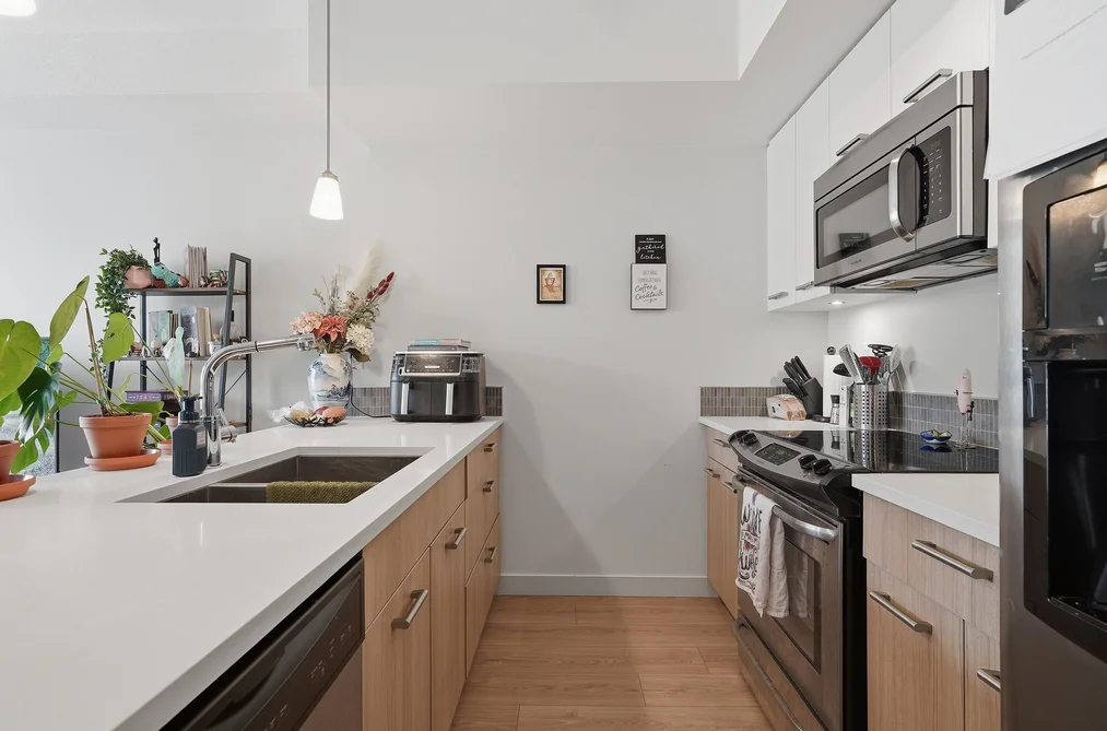 Condo for sale at 304 2214 Kelly Avenue Port Coquitlam British Columbia - MLS: R3115903