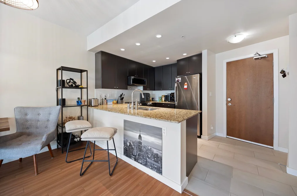 304 225 FRANCIS WAY, New Westminster BC V3L 0G1, New Westminster BC — Residential for Sale - Photo 2