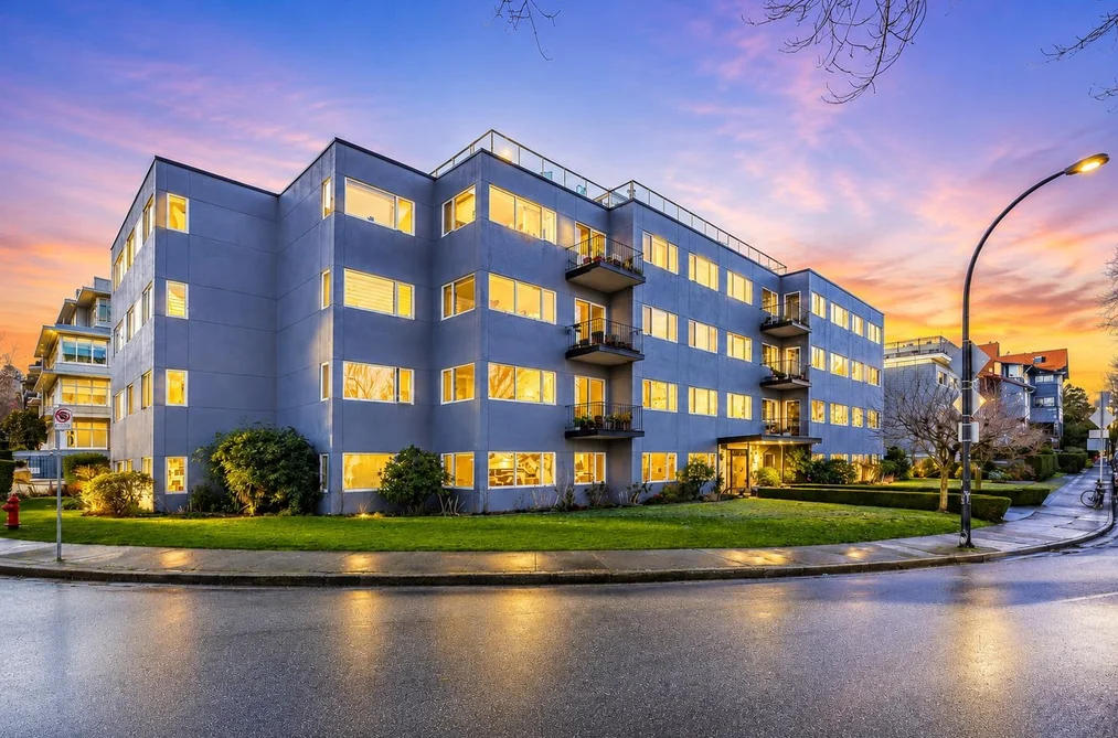 Condo for sale at 305 2430 Point Grey Road Vancouver British Columbia - MLS: R3125102