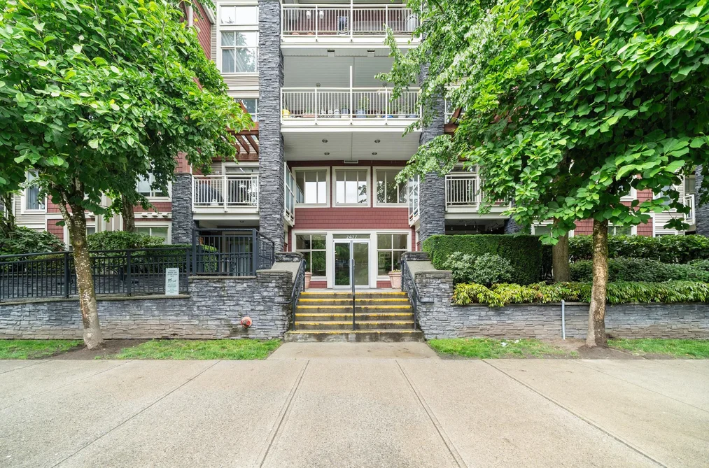 304 2477 KELLY AVENUE, Port Coquitlam BC V3C 0B3, Port Coquitlam BC — Residential for Sale - Photo 2