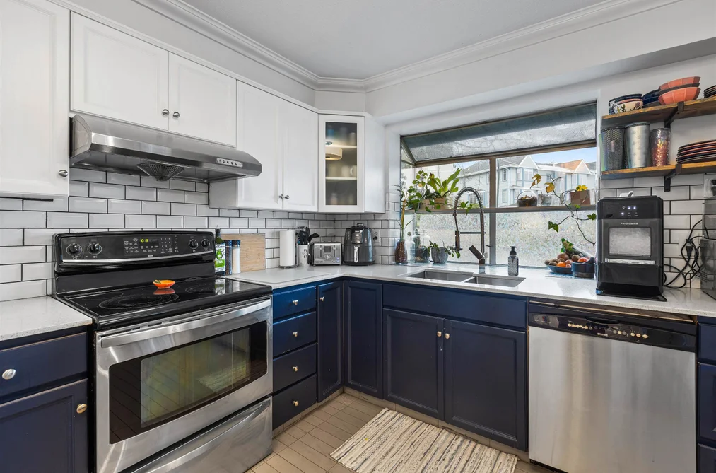 304 25 RICHMOND STREET, New Westminster BC V3L 5P9, New Westminster BC — Residential for Sale - Photo 7