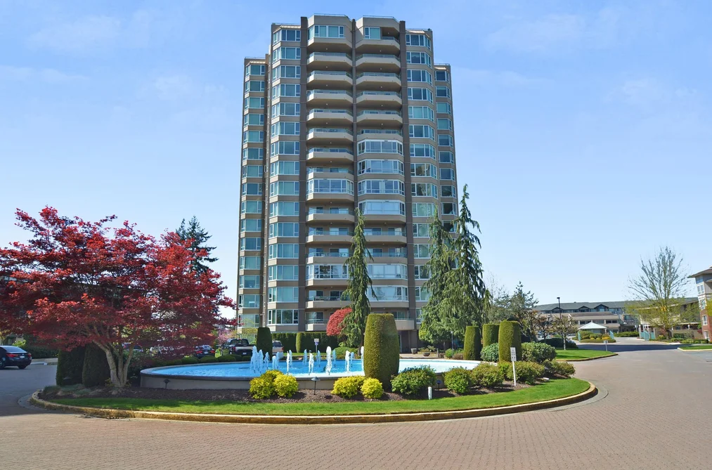 Condo for sale at 304 3150 Gladwin Road Abbotsford British Columbia - MLS: R3138637