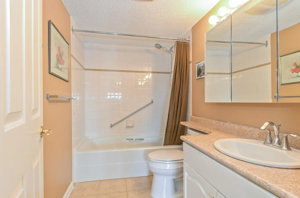 304 3150 GLADWIN ROAD, Abbotsford BC V2T 5S9, Abbotsford BC — Residential for Sale — Photo 15 of 31