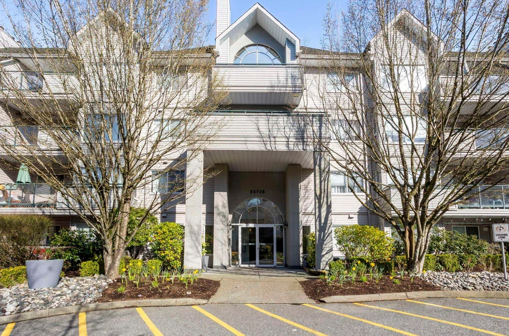 304 33718 KING ROAD, Abbotsford BC V2S 8J3, Abbotsford BC — Residential for Sale - Photo 3