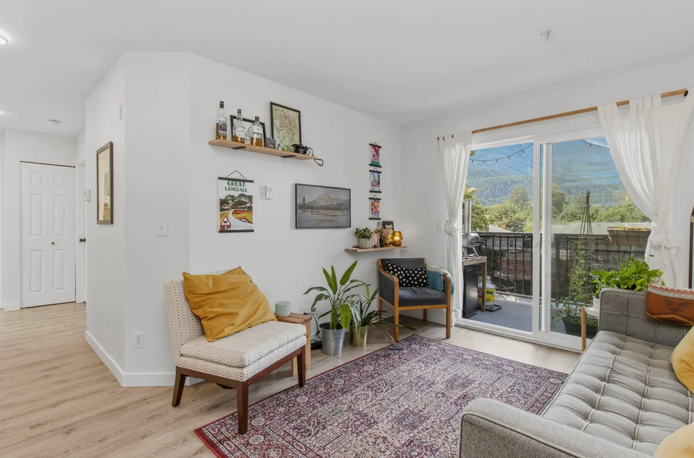 304 40140 WILLOW CRESCENT, Squamish BC V8B 0M1, Squamish BC — Residential for Sale — Photo 6 of 17