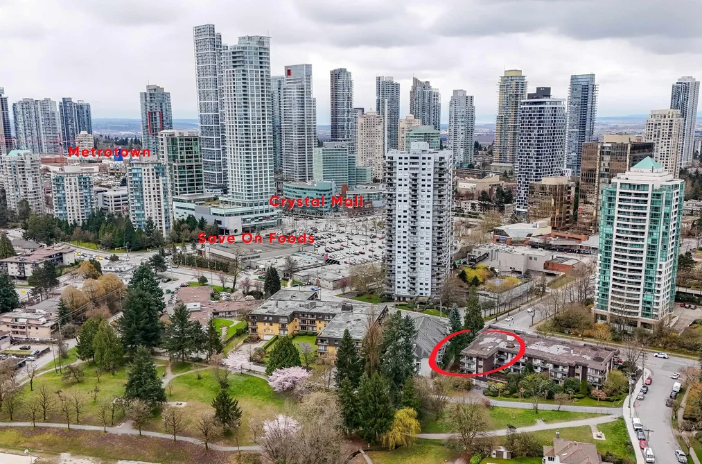 Condo for sale at 304 4345 Grange Street Burnaby British Columbia - MLS: R3108585