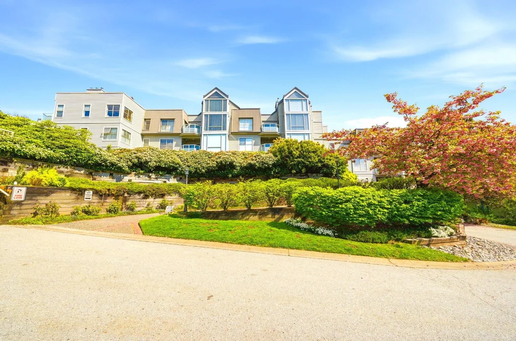 Condo for sale at 304 48 Richmond Street New Westminster British Columbia - MLS: R3123530