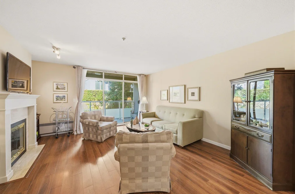 304 48 RICHMOND STREET, New Westminster BC V3L 5P4, New Westminster BC — Residential for Sale - Photo 2