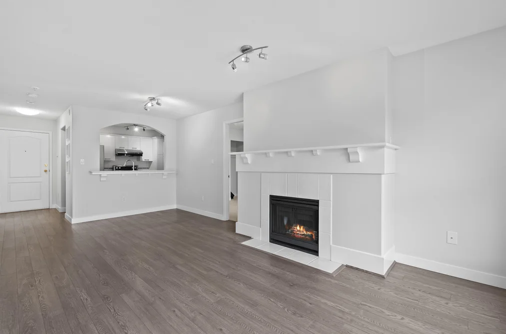 304 5500 LYNAS LANE, Richmond BC V7C 5R5, Richmond BC — Residential for Sale - Photo 4