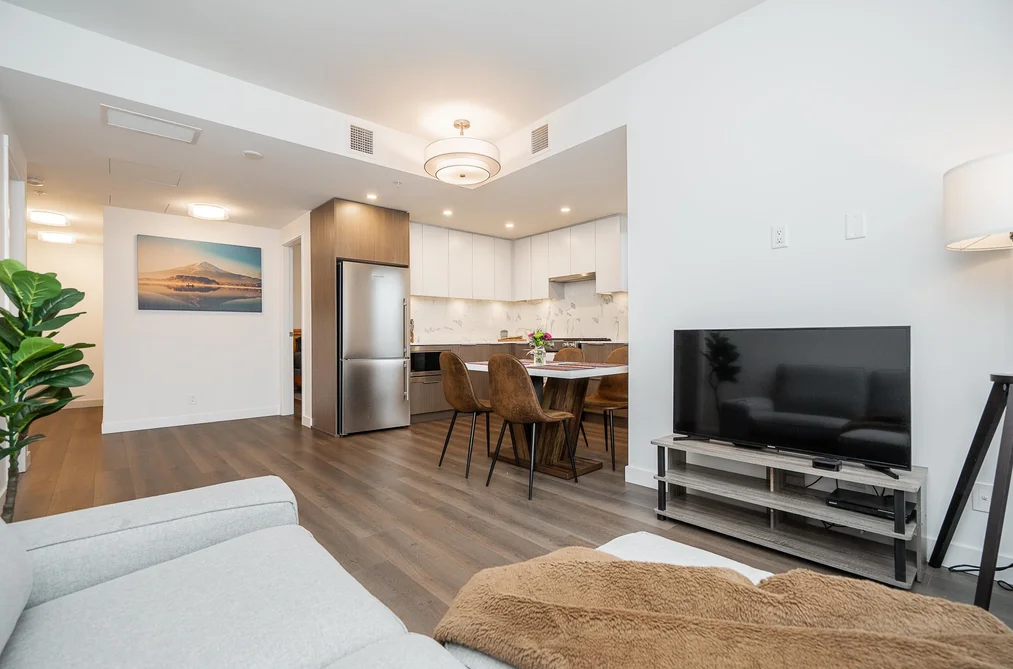 304 645 COMO LAKE AVENUE, Coquitlam BC V3J 0N9, Coquitlam BC — Residential for Sale - Photo 5