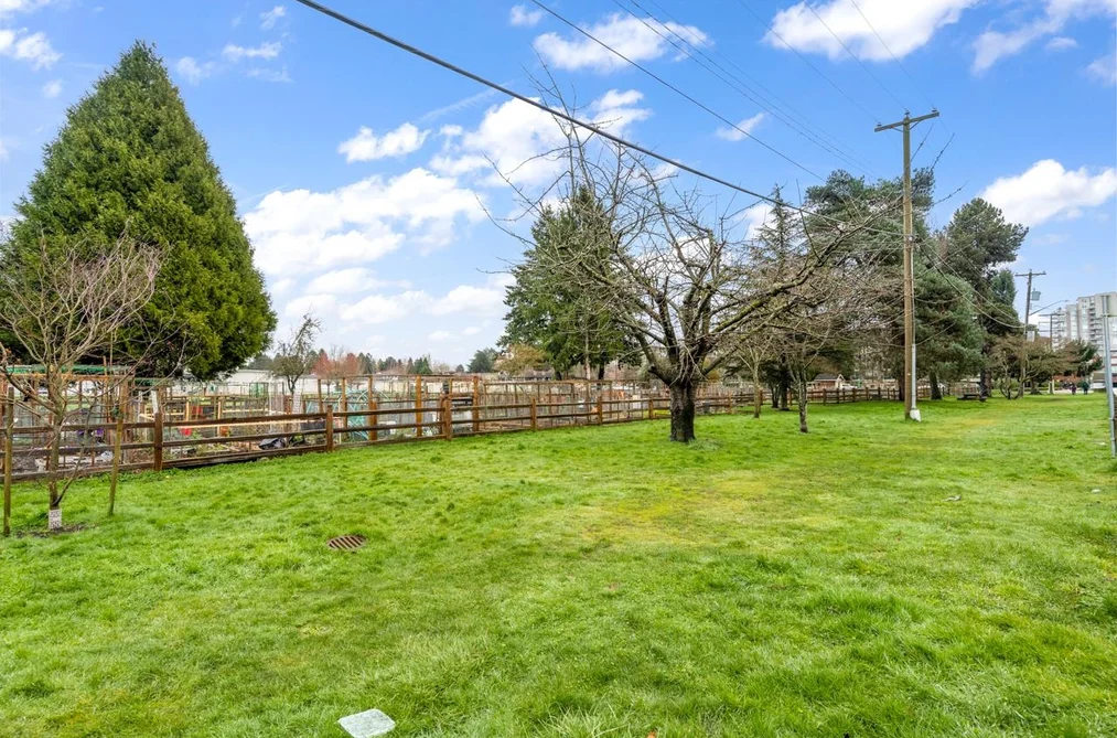 304 6611 ECKERSLEY ROAD, Richmond BC V6Y 0B7, Richmond BC — Residential for Sale - Photo 3