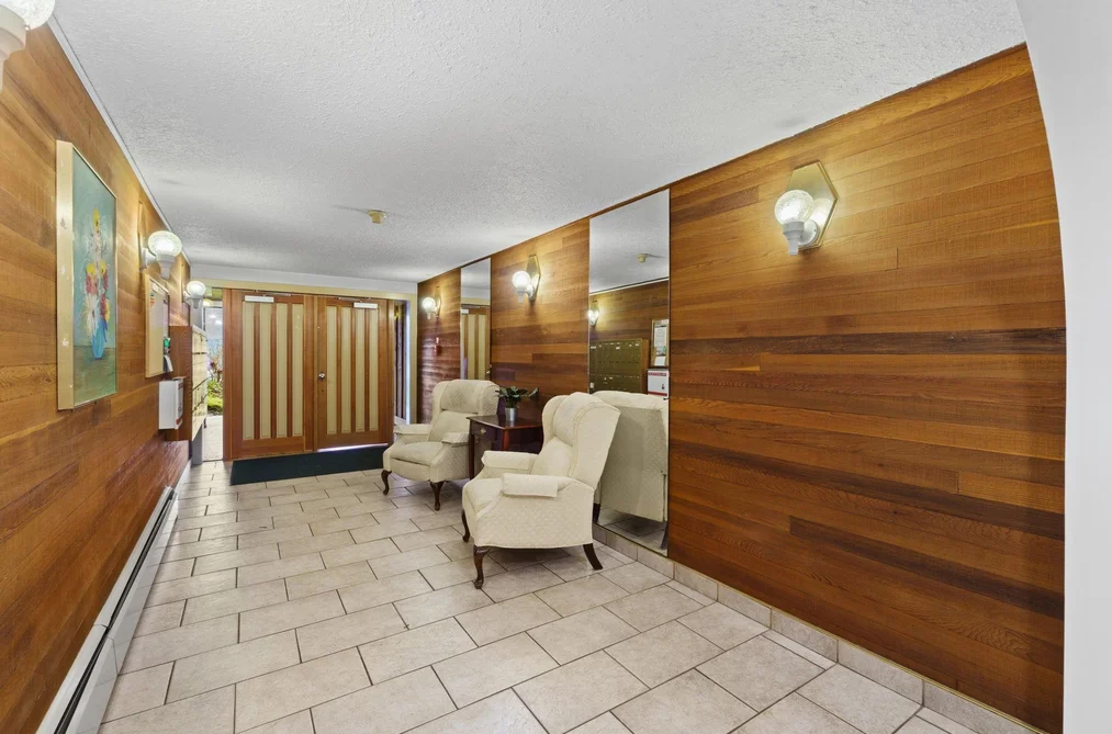304 720 EIGHTH AVENUE AVENUE, New Westminster BC V3M 2R3, New Westminster BC — Residential for Sale - Photo 3
