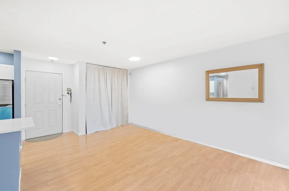 304 7800 ST. ALBANS ROAD, Richmond BC V6Y 3Y5, Richmond BC — Residential for Sale — Photo 7 of 36