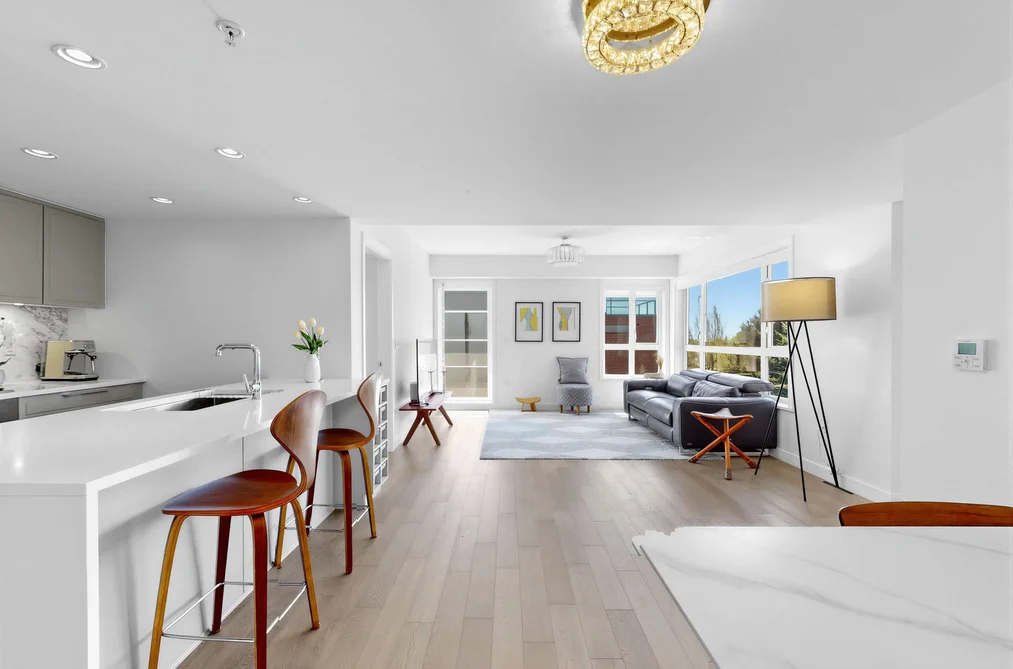 Condo for sale at 304 7828 Granville Street Vancouver British Columbia - MLS: R3115901