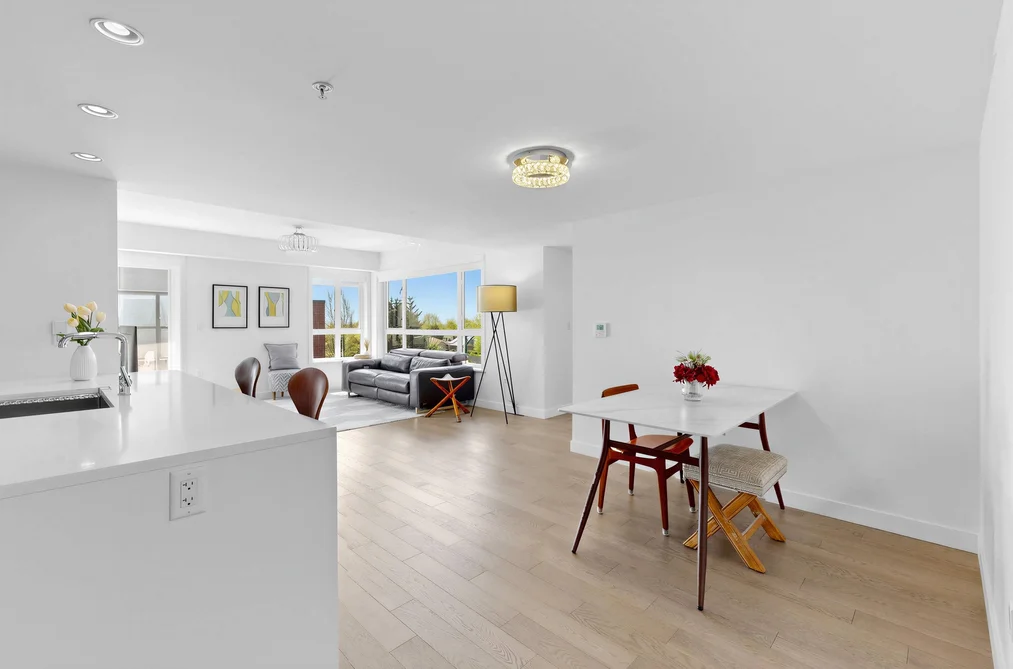 304 7828 GRANVILLE STREET, Vancouver BC V6P 4Z2, Vancouver BC — Residential for Sale - Photo 2