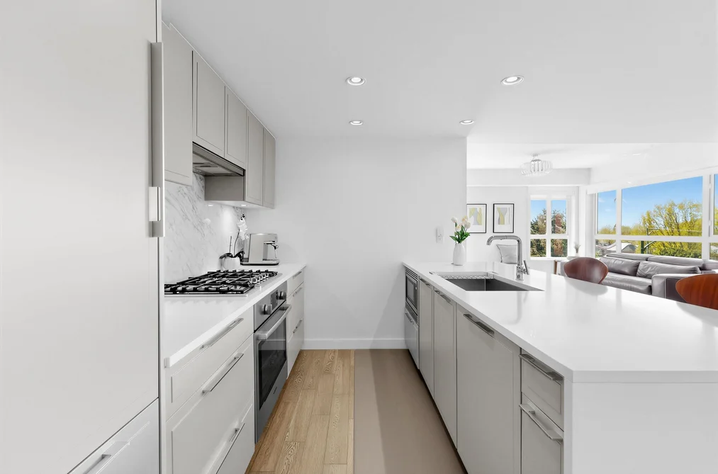 304 7828 GRANVILLE STREET, Vancouver BC V6P 4Z2, Vancouver BC — Residential for Sale - Photo 3