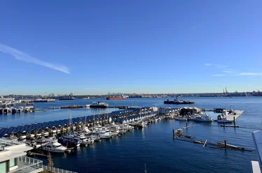 785 Harbour Way Unit 304, North Vancouver, BC - MLS: R3176265