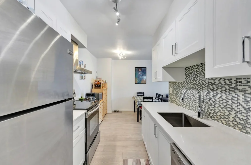304 9847 MANCHESTER DRIVE, Burnaby BC V3N 4P4, Burnaby BC — Residential for Sale - Photo 5