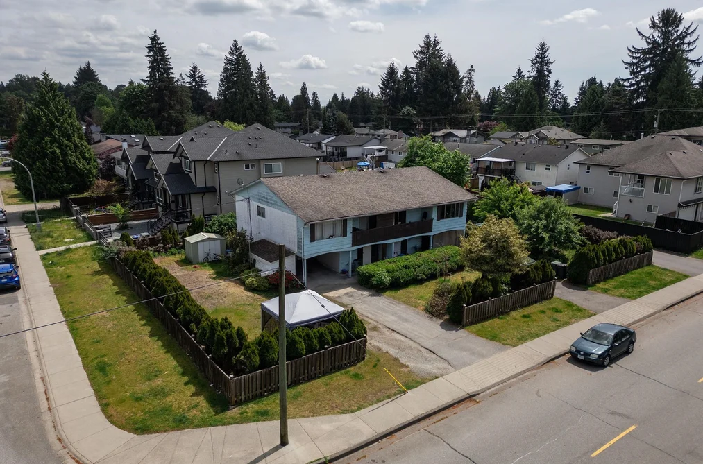 Quadruplex for sale at 3040 Wellington Street Port Coquitlam British Columbia - MLS: R3080723