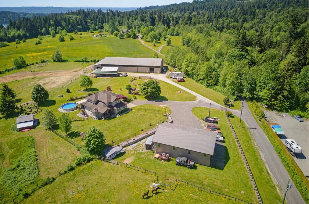 House for sale at 30420 Dewdney Trunk Road Mission British Columbia - MLS: R3129862