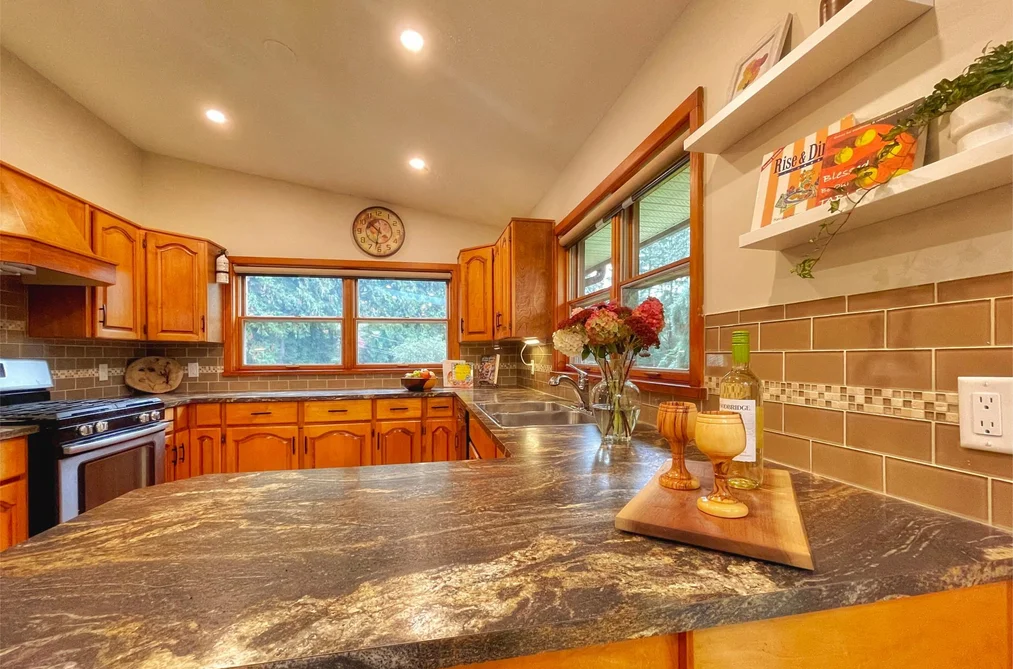 3048 HOT SPRINGS ROAD, Agassiz BC V0M 1A3, Agassiz BC — Residential for Sale - Photo 7