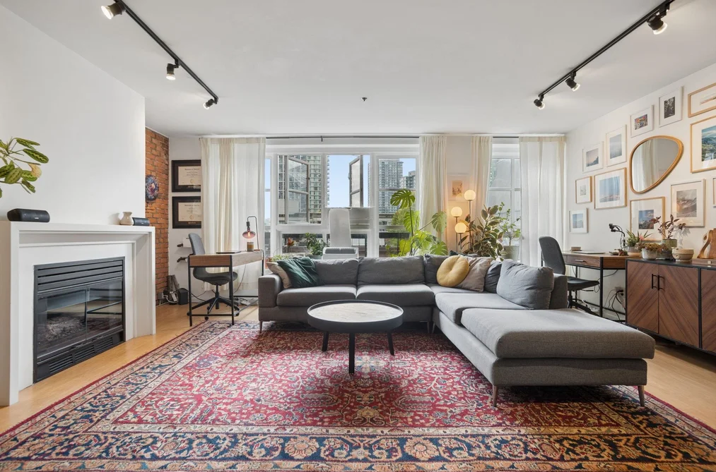 1066 Hamilton St Unit 305, Vancouver, BC - MLS: R3170339