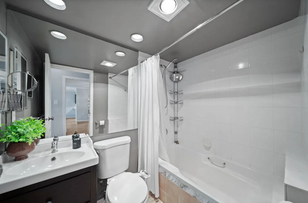 305 1250 QUAYSIDE DRIVE, New Westminster BC V3M 6E2, New Westminster BC — Residential for Sale — Photo 19 of 26