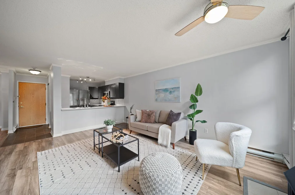 305 1250 QUAYSIDE DRIVE, New Westminster BC V3M 6E2, New Westminster BC — Residential for Sale — Photo 4 of 26