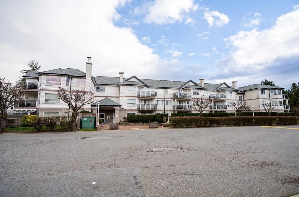 Condo for sale at 305 12769 72 Avenue Surrey British Columbia - MLS: R3103401