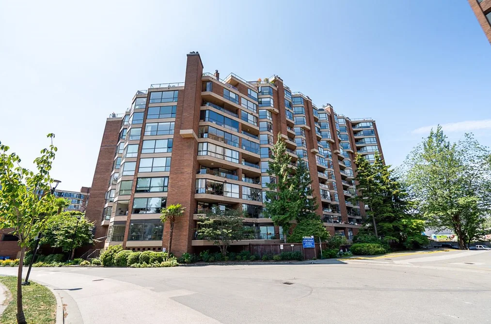 Condo for sale at 305 1450 Pennyfarthing Drive Vancouver British Columbia - MLS: R3149758