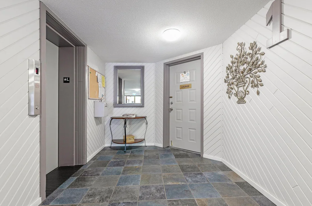 305 1521 BLACKWOOD STREET, White Rock BC V4B 3V6, White Rock BC — Residential for Sale - Photo 4