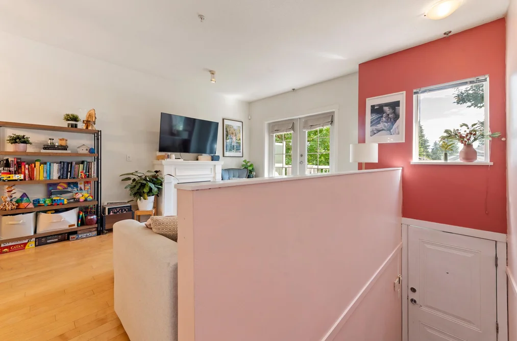 305 1661 FRASER AVENUE, Port Coquitlam BC V3B 0B6, Port Coquitlam BC — Residential for Sale — Photo 4 of 33