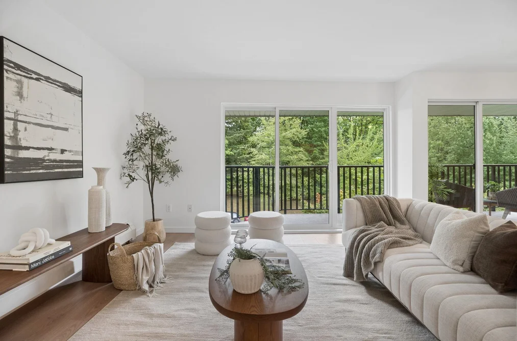 Condo for sale at 305 1945 Woodway Place Burnaby British Columbia - MLS: R3145989