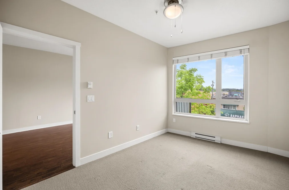 305 20460 DOUGLAS CRESCENT, Langley BC V3A 0C6, Langley BC — Residential for Sale - Photo 4