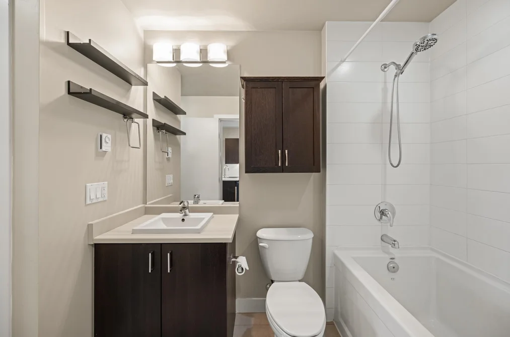 305 20460 DOUGLAS CRESCENT, Langley BC V3A 0C6, Langley BC — Residential for Sale - Photo 5
