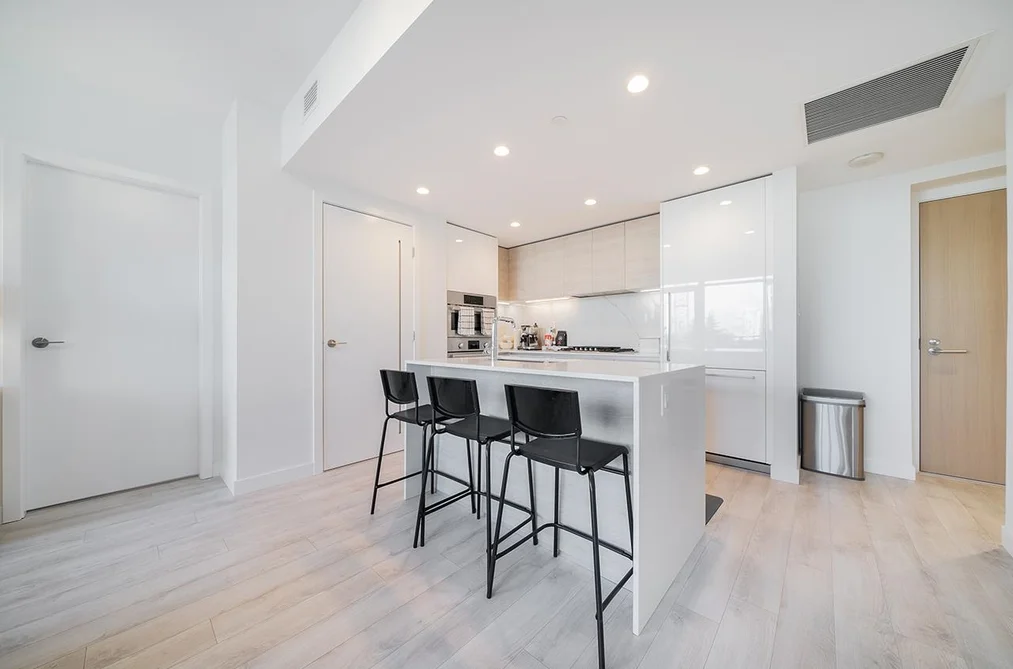 305 2085 SKYLINE COURT, Burnaby BC V5C 0M6, Burnaby BC — Residential for Sale - Photo 3