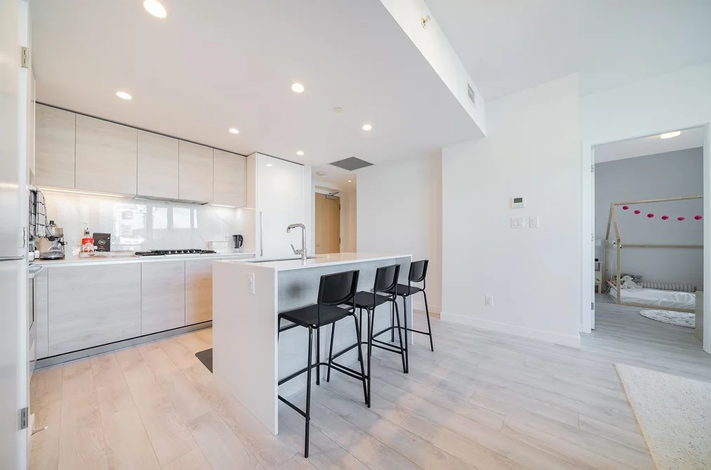 305 2085 SKYLINE COURT, Burnaby BC V5C 0M6, Burnaby BC — Residential for Sale - Photo 4