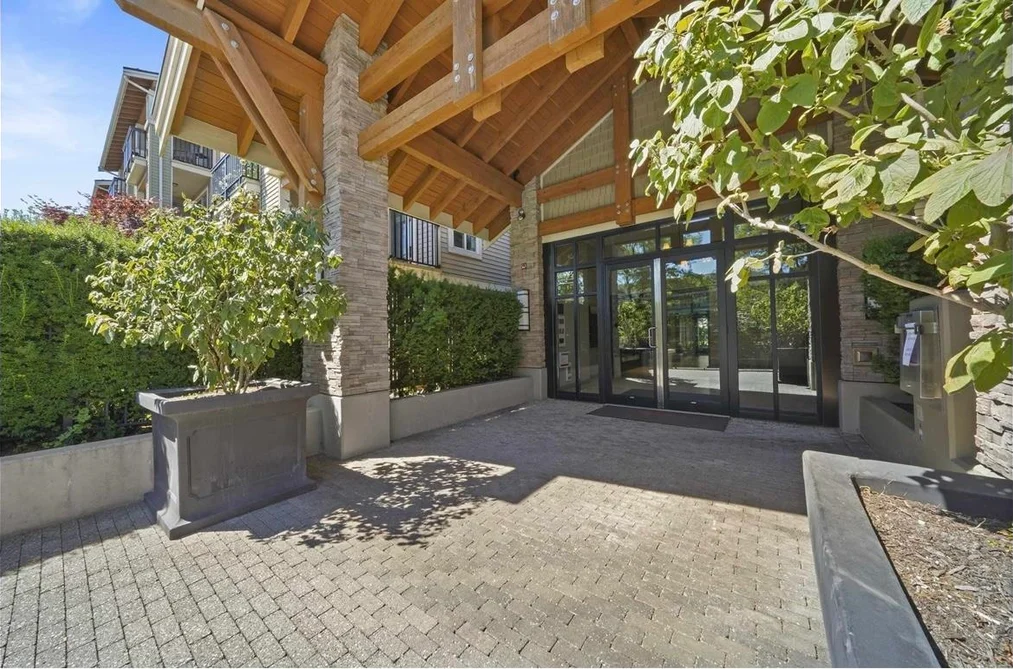 305 21009 56 AVENUE, Langley BC V3A 0C9, Langley BC — Residential for Sale - Photo 2