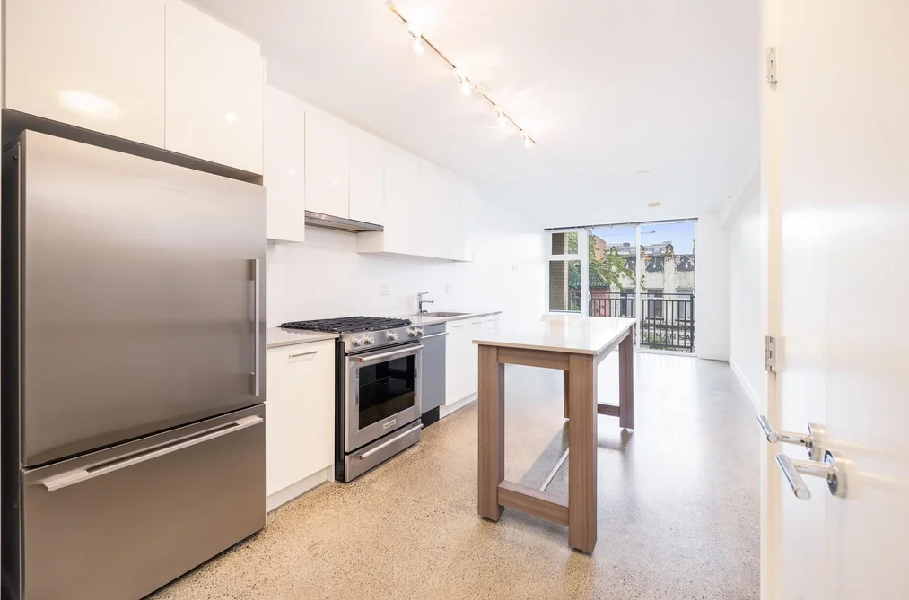 305 231 E PENDER STREET, Vancouver BC V6A 1T8, Vancouver BC — Residential for Sale — Photo 8 of 26