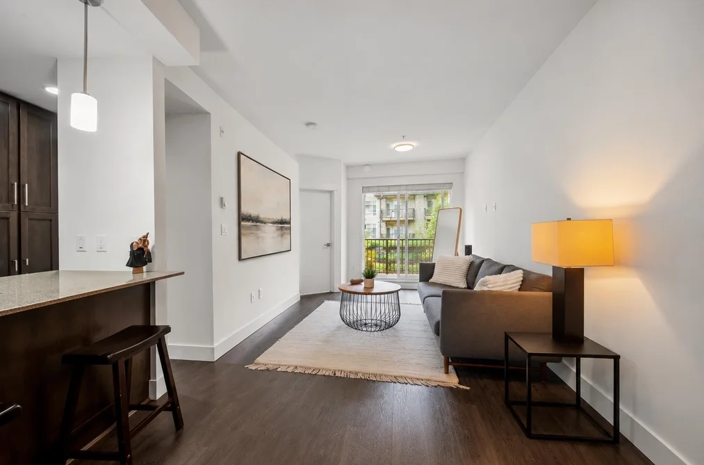 Condo for sale at 305 2465 Wilson Avenue Port Coquitlam British Columbia - MLS: R3162095