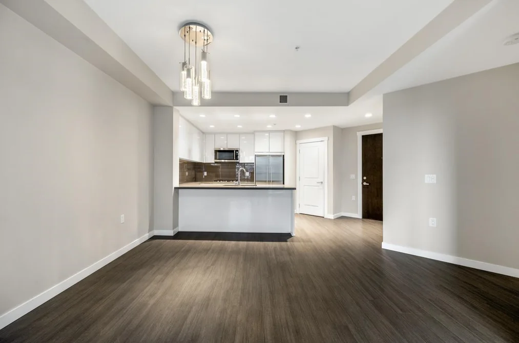 305 255 W 1ST STREET, North Vancouver BC V7M 3G8, North Vancouver BC — Residential for Sale - Photo 3