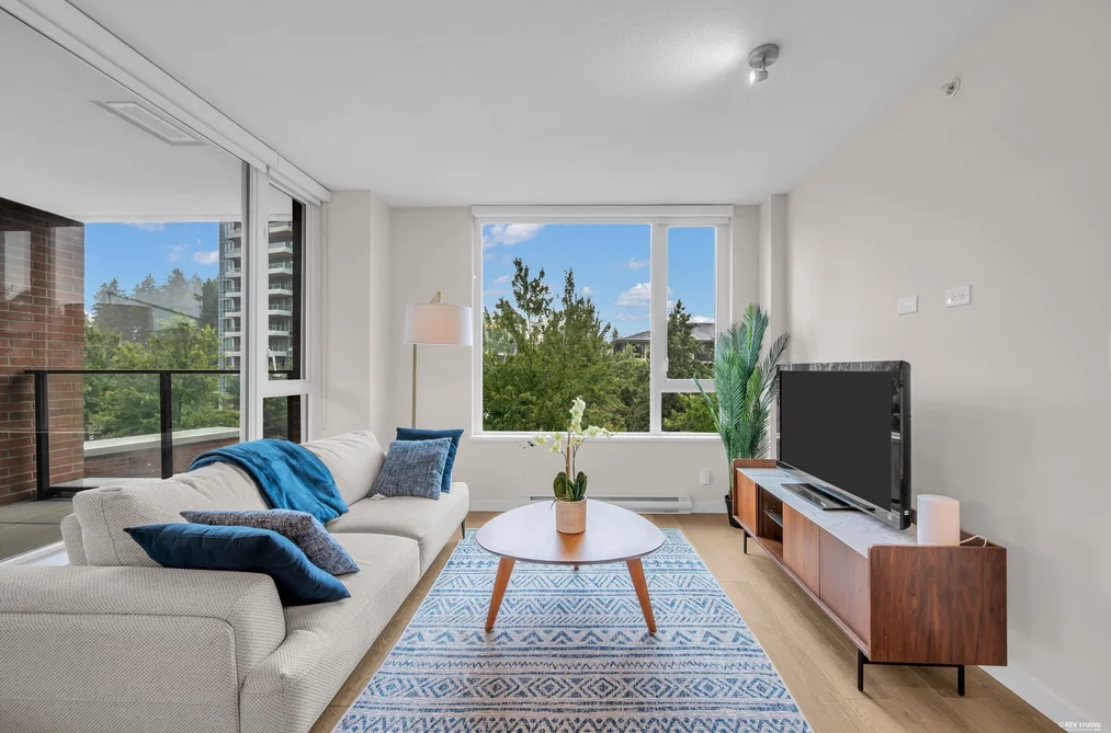 Condo for sale at 305 3100 Windsor Gate Coquitlam British Columbia - MLS: R3162402