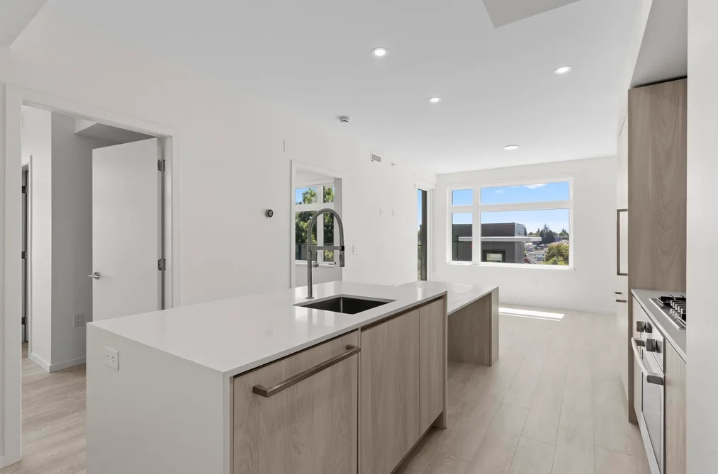 305 3264 VANNESS AVENUE, Vancouver BC V5R 4V3, Vancouver BC — Residential for Sale — Photo 7 of 32
