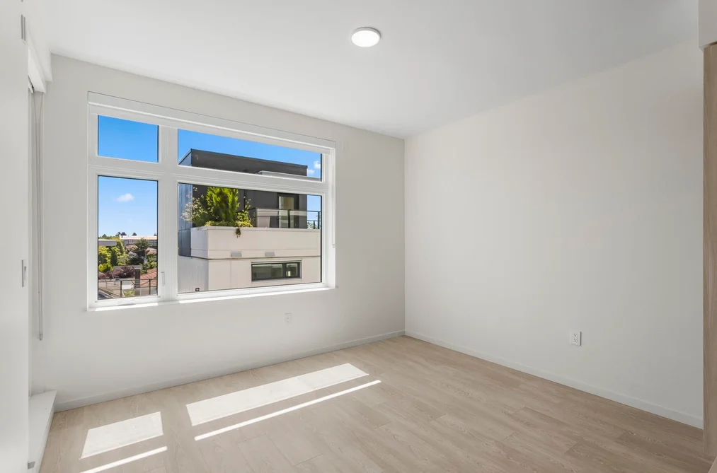 305 3264 VANNESS AVENUE, Vancouver BC V5R 4V3, Vancouver BC — Residential for Sale — Photo 8 of 32