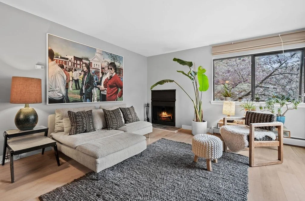 Condo for sale at 305 3275 Mountain Highway North Vancouver British Columbia - MLS: R3110997
