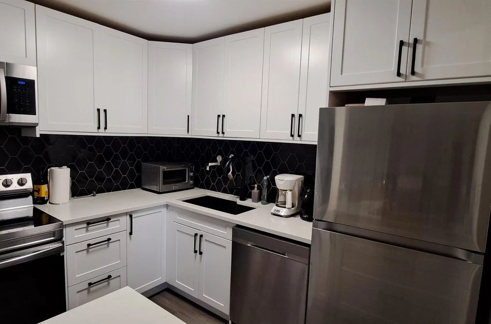 305 32870 GEORGE FERGUSON WAY, Abbotsford BC V2S 7K1, Abbotsford BC — Residential for Sale - Photo 3
