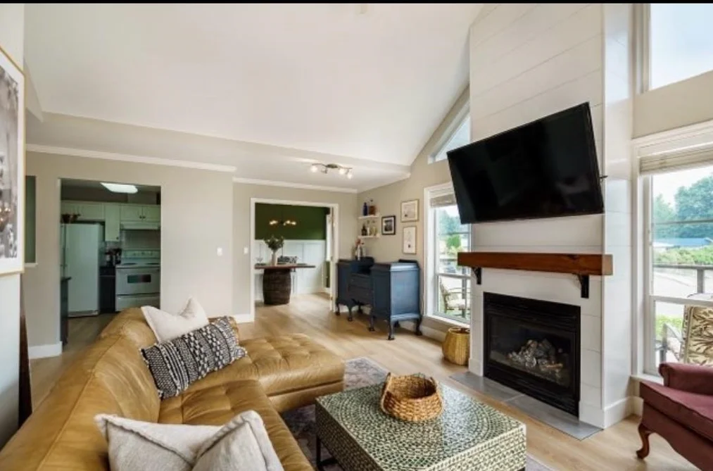 Condo for sale at 305 33150 4th Avenue Mission British Columbia - MLS: R3157624